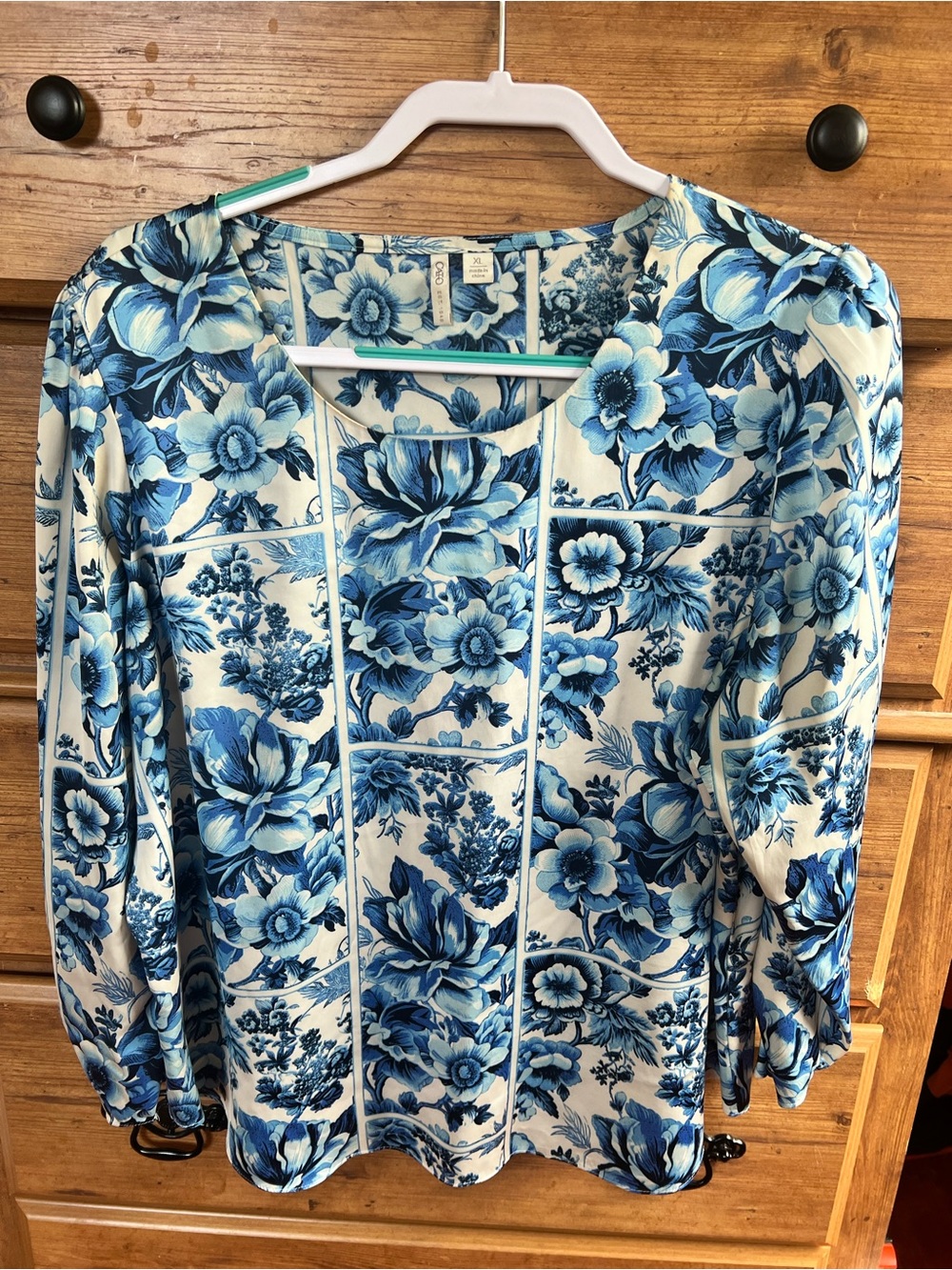 Cato Blue and White Floral Paneled Blouse